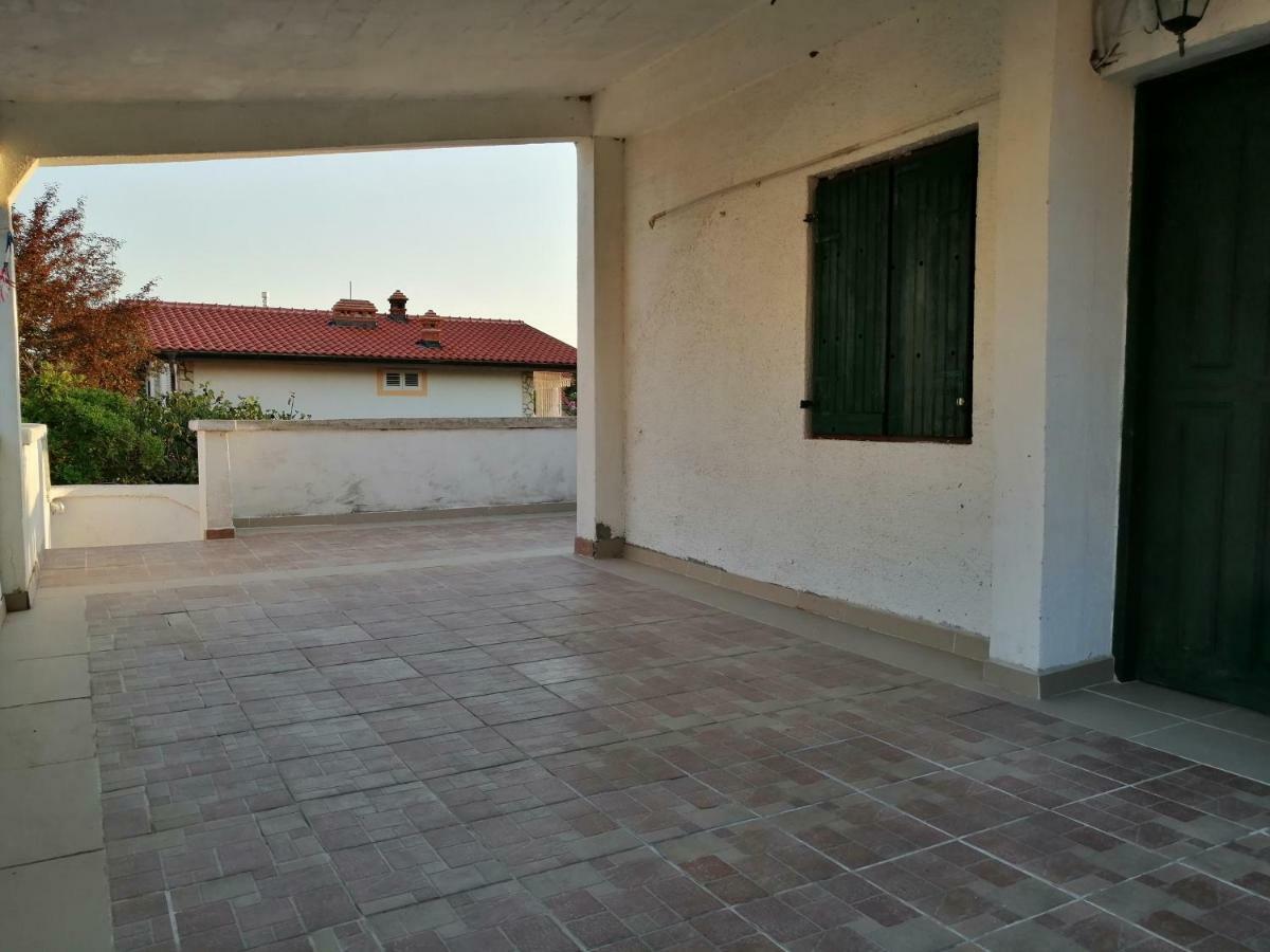 Apartmani Petra Vrsi Exterior foto